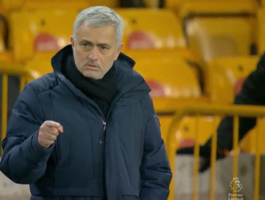 中超：武汉三镇2-0战胜上海申花