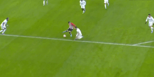 诺伊尔：乌尔比希一定会接替我的位置；我想慢慢考虑未来